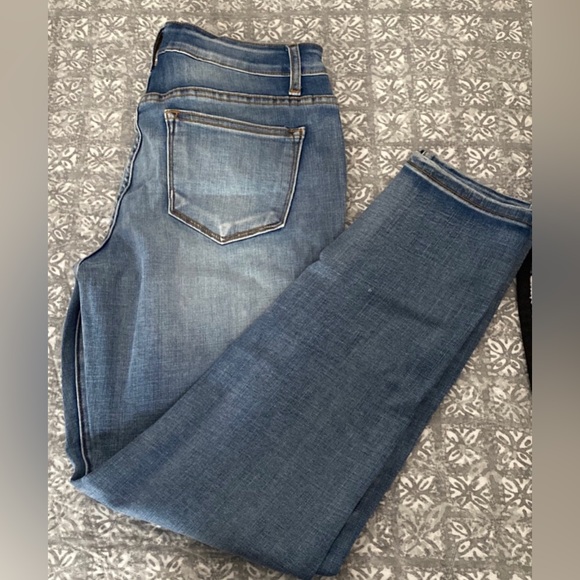 Vocal Denim Jeans with Rhinestone - Picture 3 of 6